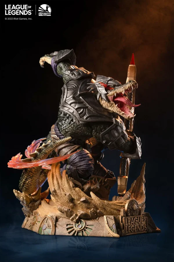 The Butcher of the Sands Renekton with LED – League of Legends – Infinity Studio 3