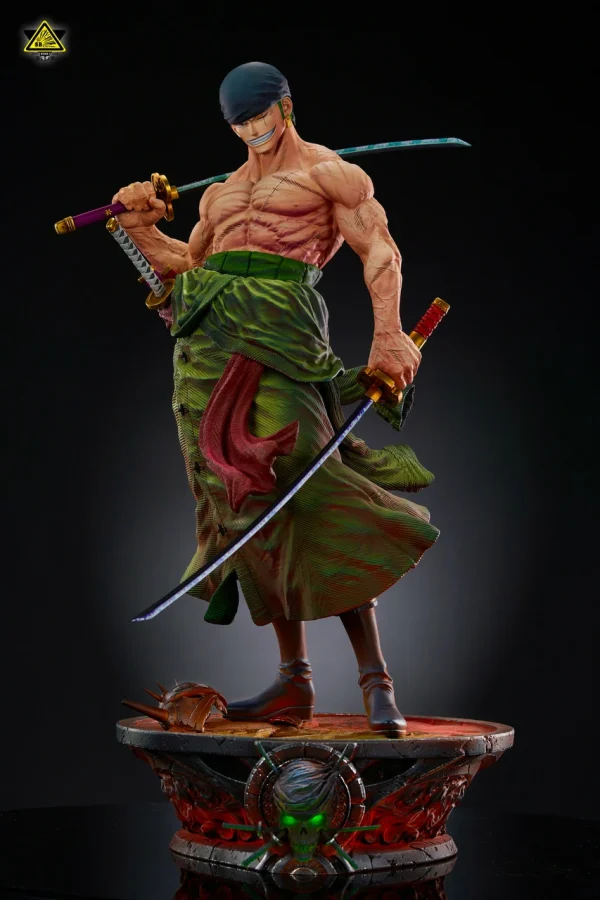 Standing Roronoa Zoro ONE PIECE Super Bomb Studio 1