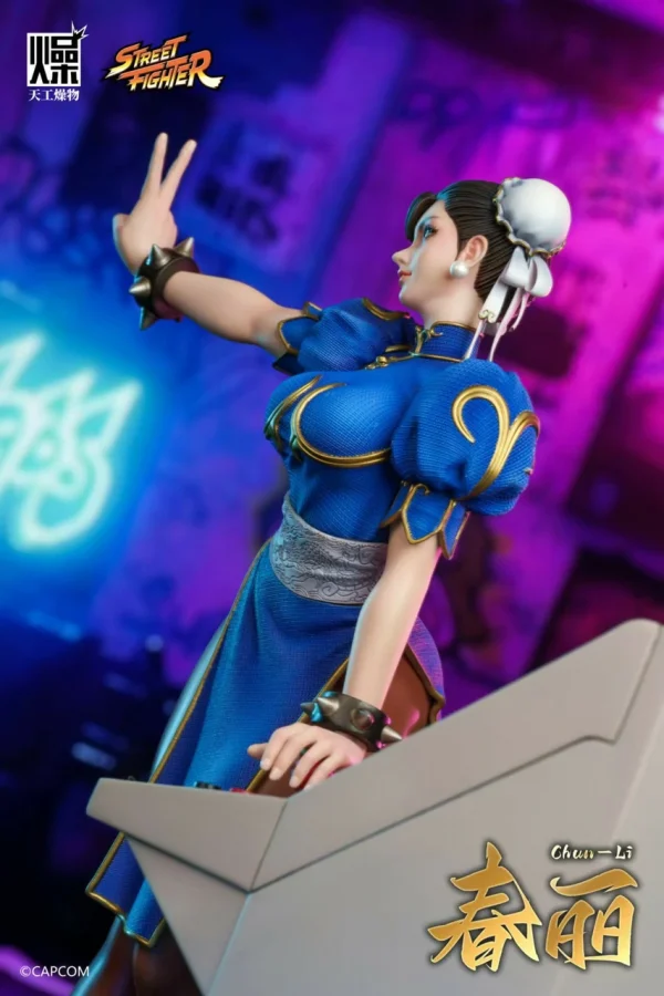 Chun Li with LED TGZW Studio 2