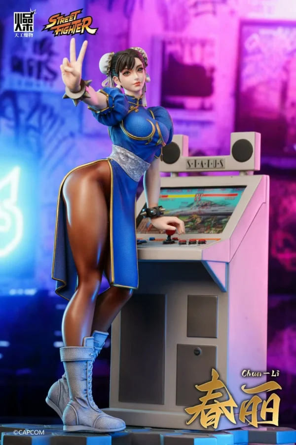 Chun Li with LED TGZW Studio 4