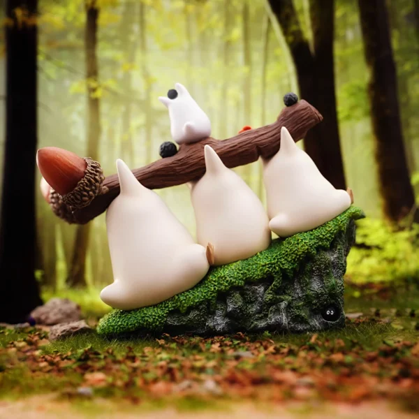 Acorns Carrying Totoro - LongMiao Studio [Pre-sale] - Image 2